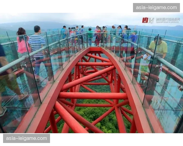 宁忠岩悬空脚弯道技术升级 外教德维特针对性抗离心力训练